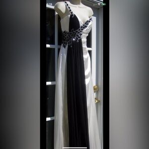 Terani 95059P black/ivory beaded dress. NWT